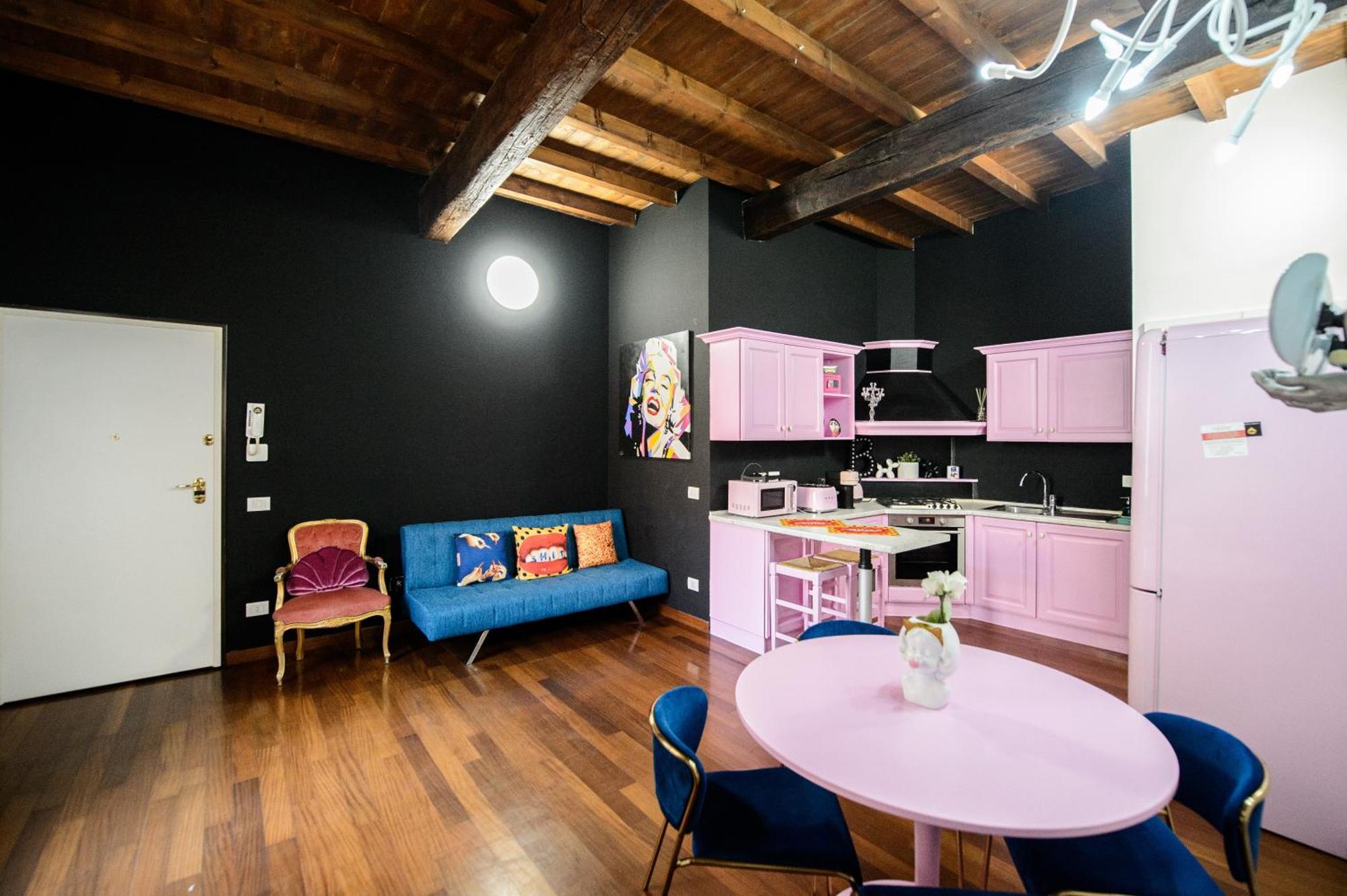 Pink House Tortellinosuite Модена Экстерьер фото