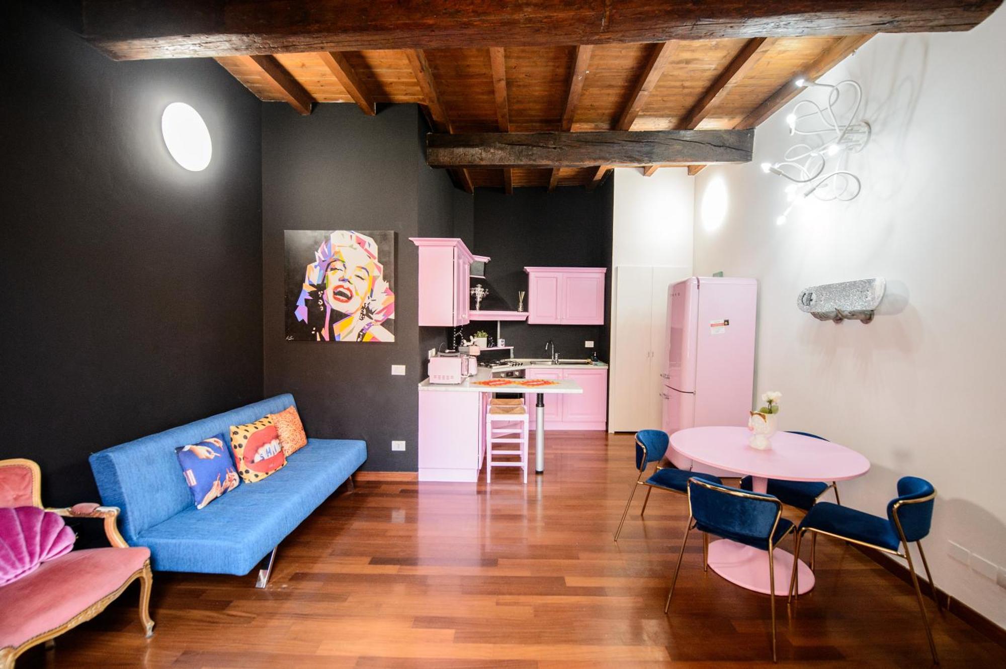 Pink House Tortellinosuite Модена Экстерьер фото